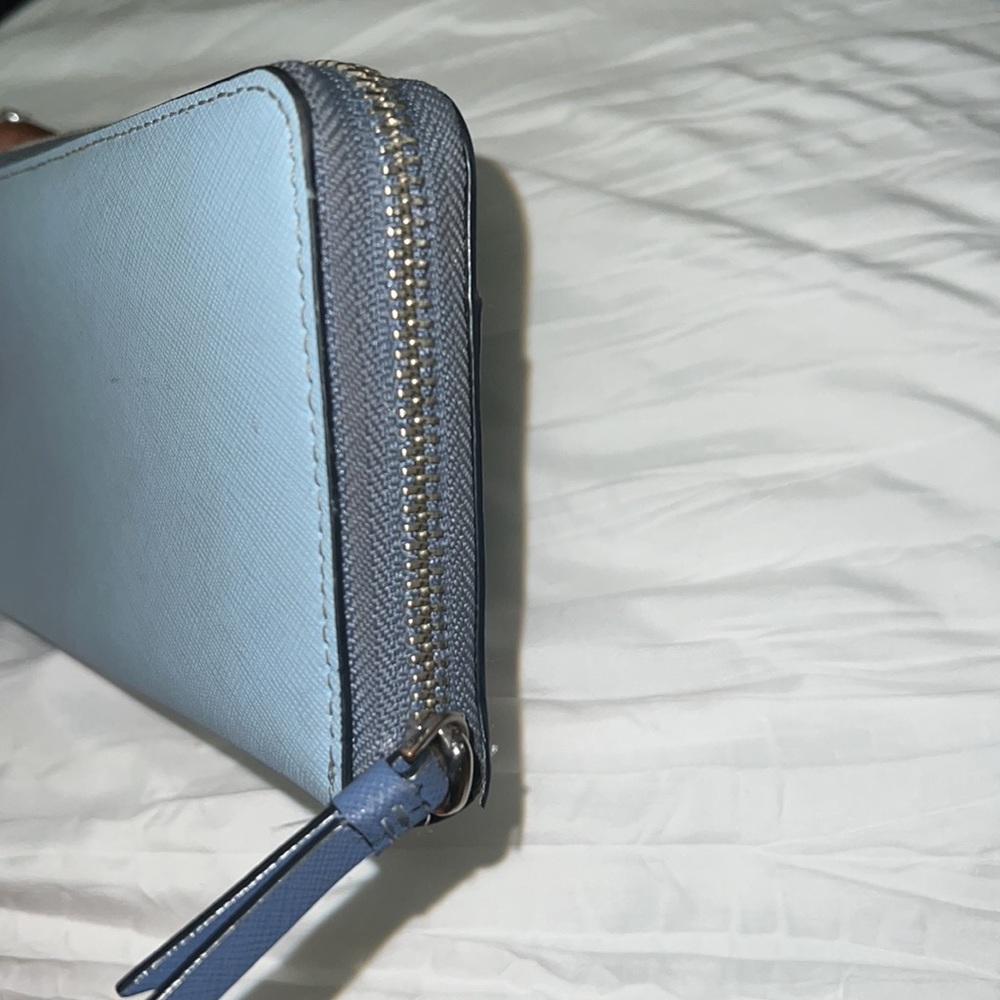 Kate Spade wallet - Picture 6 of 8